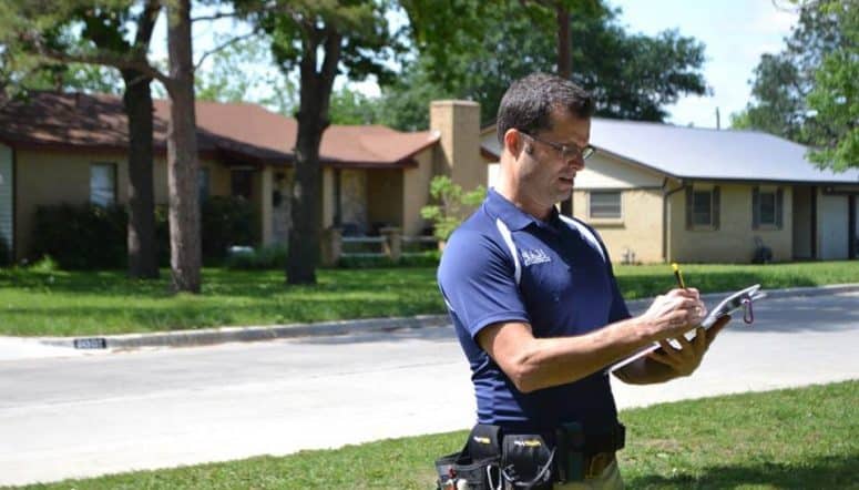 Reasons to become an insurance adjuster